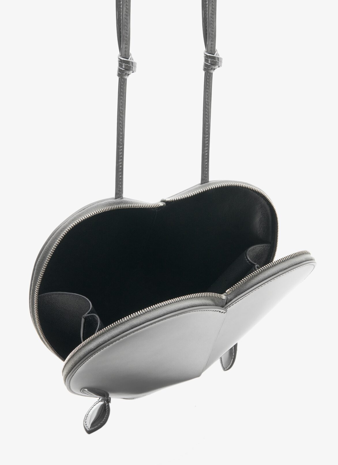 Le Cœur bag in calfskin ALAÏA SILVER LE CŒUR BAG IN CALFSKIN